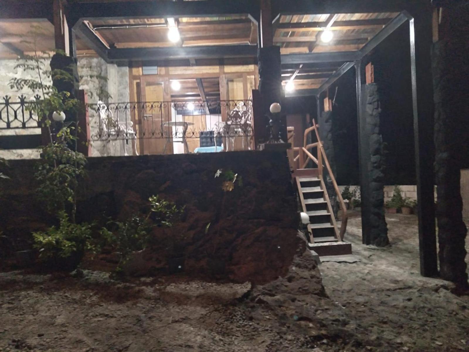 Omah Singo Stay & Resto Yogyakarta Bantul Exteriér fotografie